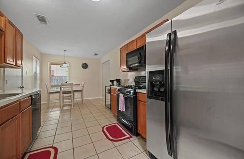 Humble House | Cozy Home in Humble near IAH