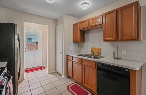 Humble House | Cozy Home in Humble near IAH