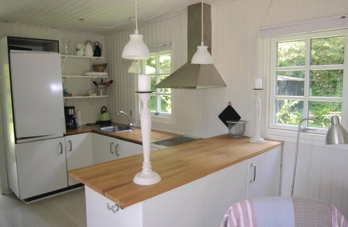 Ristinge House | Cozy home in Humble with kitchen