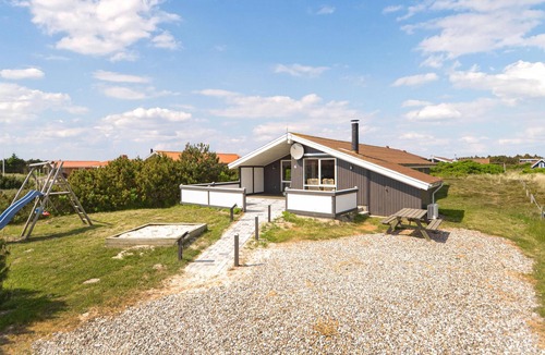 Bjerregaard House | Cozy home in Hvide Sande with sauna
