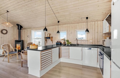 Haurvig House | Cozy home in Hvide Sande with WiFi