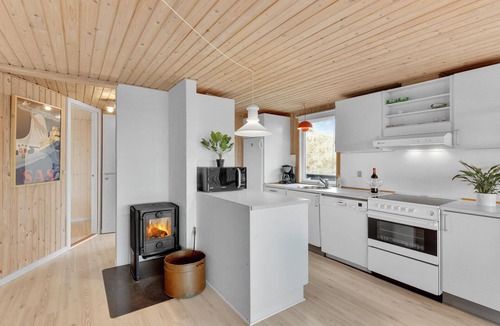 Haurvig House | Cozy home in Hvide Sande with sauna