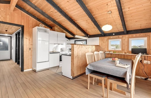 Bjerregaard House | Cozy home in Hvide Sande with WiFi