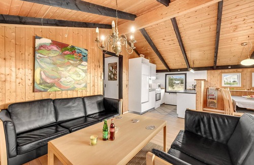 Bjerregaard House | Cozy home in Hvide Sande with WiFi