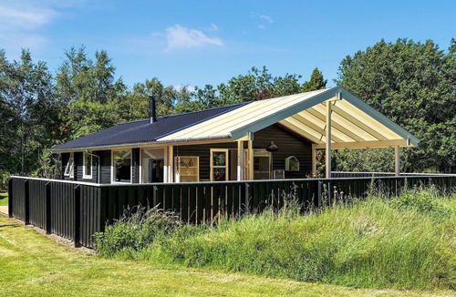 Strandby House | Cozy home in Jerup with WiFi
