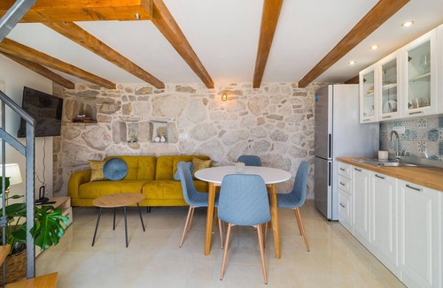 Jesenice House | Cozy home in Jesenice