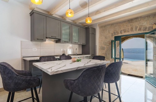 Jesenice House | Cozy home in Jesenice