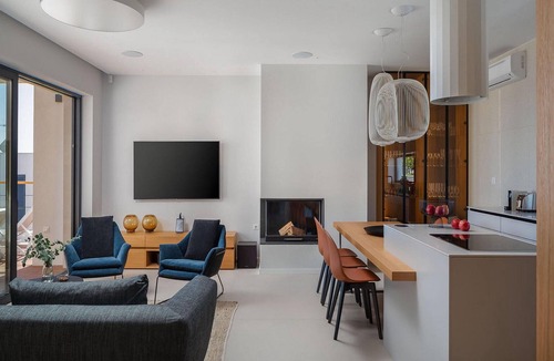 Jezera House | Cozy home in Jezera with sauna