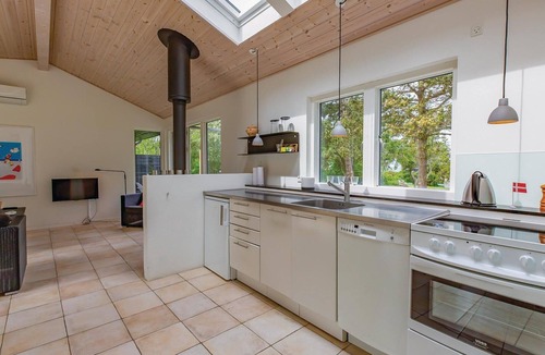 Kalundborg House | Cozy home in Kalundborg with house sea view