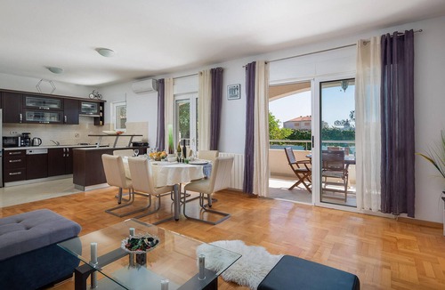 Kastel Novi House | Cozy home in Kastel Novi with private swimming pool, can be inside or outside