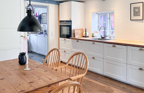 Kirke Hyllinge House | Cozy home in Kirke Hyllinge with WiFi
