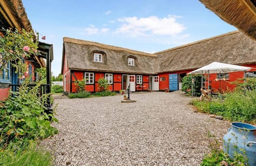 Kirke Hyllinge House | Cozy home in Kirke Hyllinge with WiFi