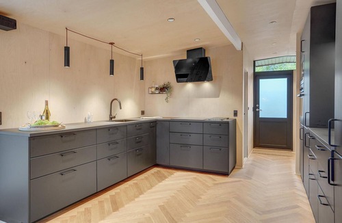 Skødshoved Strand House | Cozy home in Knebel with WiFi