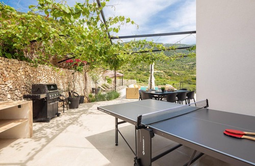 Komiza House | Cozy home in Komiza with house sea view