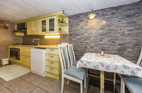 Kozino House | Cozy home in Kozino with sauna
