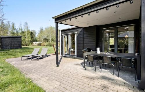 Trend House | Cozy Home In Løgstør With Sauna