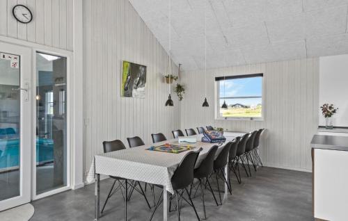 Nr. Lyngby House | Cozy Home In Løkken With Wifi