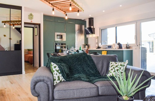 Le Vieux-Bourg House | Cozy home in Le Vieux-Bourg