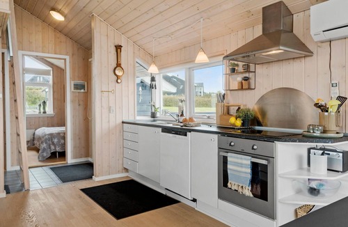 Lemvig House | Cozy home in Lemvig with sauna