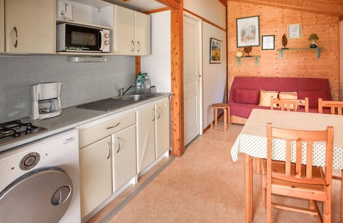 Les Tourrettes House | Cozy home in Les Tourrettes with swimming pool