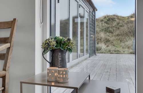 Grønhøj House | Cozy home in Løkken with house sea view