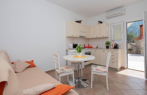 Veliko Brdo House | Cozy home in Makarska