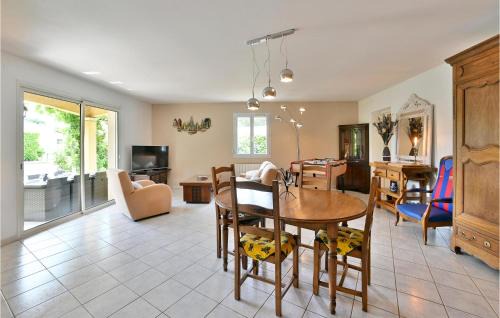 Malataverne House | Cozy Home In Malataverne