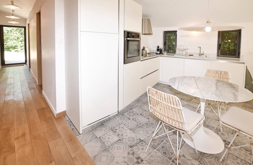 Malaucene House | Cozy home in Malaucene with private swimming pool, can be inside or outside
