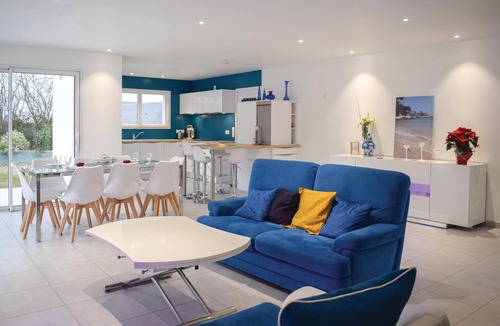 Matignon House | Cozy home in Matignon with WiFi