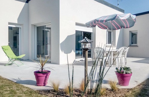 Matignon House | Cozy home in Matignon with WiFi