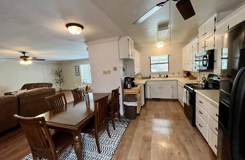 Ruidoso House | Cozy home in Mid-town Ruidoso. Enjoy the pool table and Hot tub.
