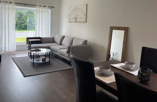 Pointe Claire House | Cozy home in Montreal