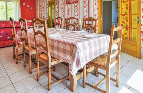 Montchamp House | Cozy home in Montchamp with kitchen