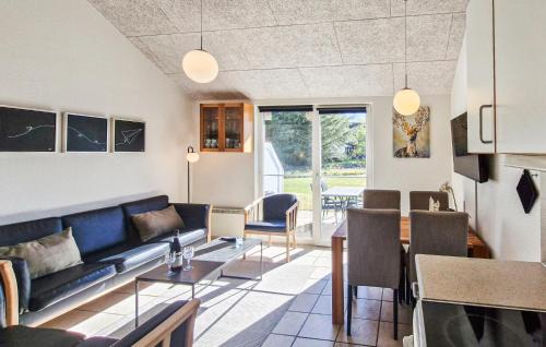 Houstrup House | Cozy Home In Nørre Nebel With Wifi