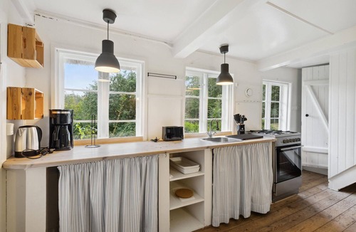 Naestved House | Cozy home in Næstved with kitchen