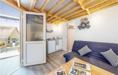 Neuilly-le-Vendin House | Cozy Home In Neuilly Le Vendin With Wifi