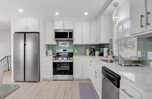 Newton House | Cozy Home in Newton