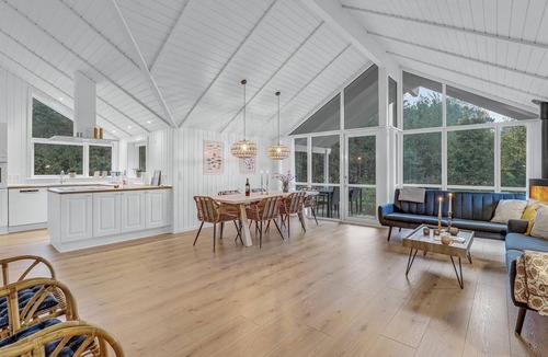 Balka House | Cozy home in Nexø with kitchen