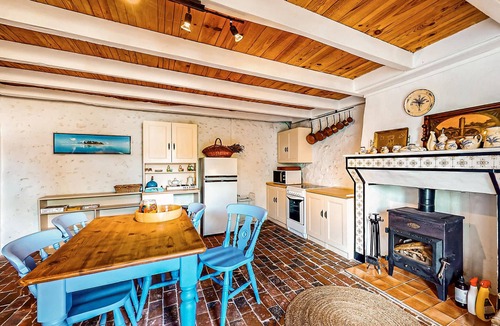 Nieuil House | Cozy home in Nieuil with WiFi