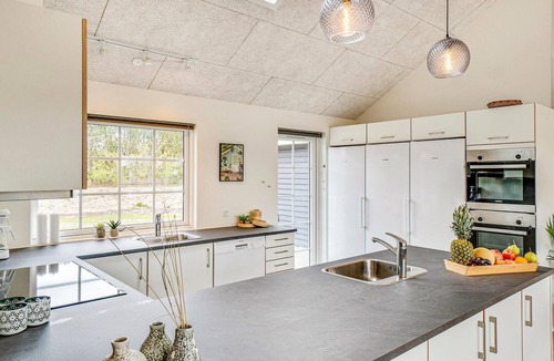 Houstrup House | Cozy home in Nørre Nebel with sauna
