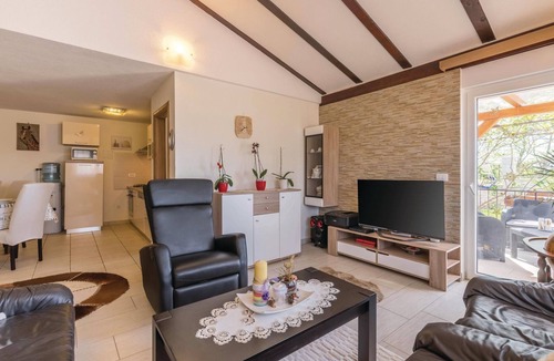 Buzinija House | Cozy home in Novigrad