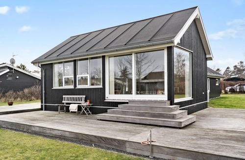 Saksild Strand House | Cozy home in Odder with WiFi