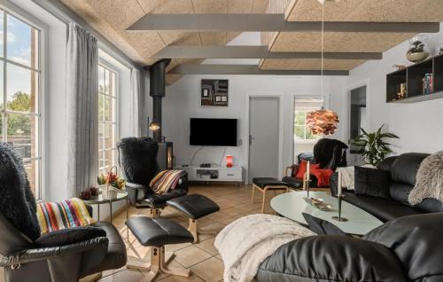 Jegum House | Cozy Home In Oksbøl With Sauna