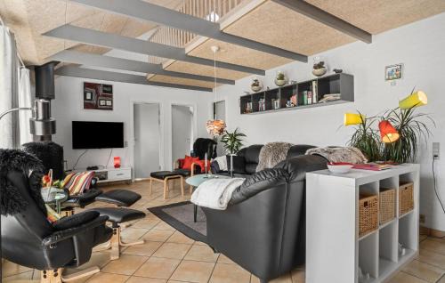 Jegum House | Cozy Home In Oksbøl With Sauna