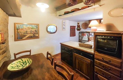Olargues House | Cozy home in Olargues with kitchen