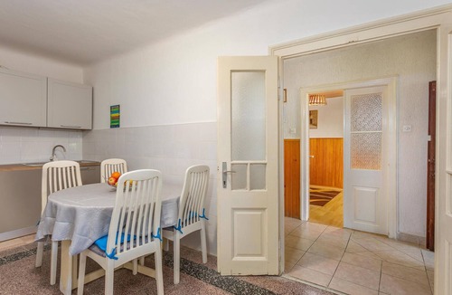 Omisalj House | Cozy home in Omisalj with kitchen
