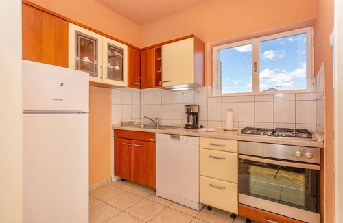 Omisalj House | Cozy home in Omisalj with WiFi