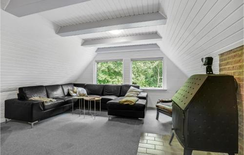 Sillerslev House | Cozy Home In Øster Assels With Sauna