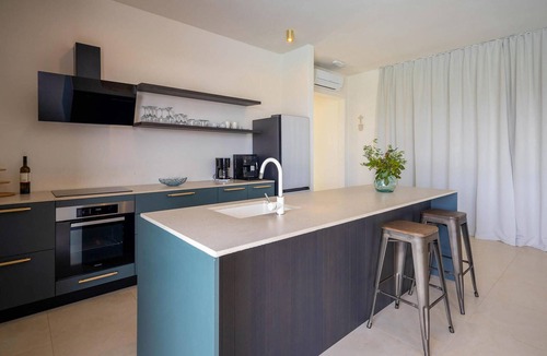 Susica House | Cozy home in Otok Babac with private swimming pool, can be inside or outside