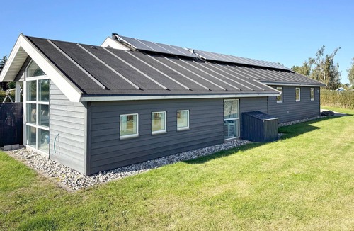 Hasmark Strand House | Cozy home in Otterup with sauna